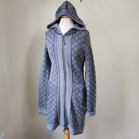 Athleta Sweaters - ATHLETA Spooner Summit Sweater Gray Blue Fair Isle Nordic Long Zip Wool Blend S